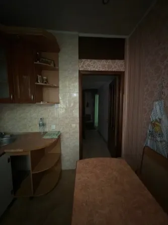 Продам 3-х комнатную квартиру в Макеевке, Червоногвардейский район,8/8 Бис Макеевка