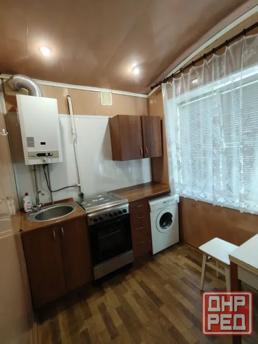 Продам двухкомнатную квартиру в Пролетарском районе. Донецк - изображение 2