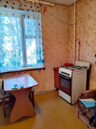 Продаётся 1 ком. Дк 21 Съезда! Донецк