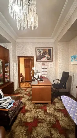 Продам крупногабаритная 68 кв м 2 к.кв на улице Ленина в Макеевке Макеевка