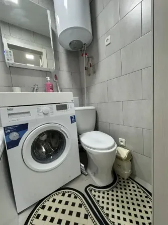 Продам 1 ккв с ремонтом. Макеевка