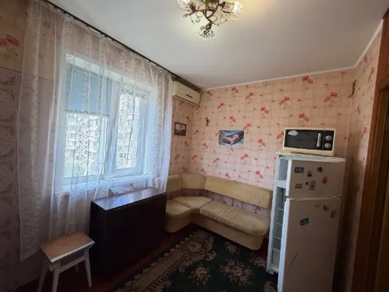 Продажа 1 -комнатной Квартиры в Кировском районе, м-н Широкий, ул. Шутова, д.30 -Вода Круглосуточно! Донецк