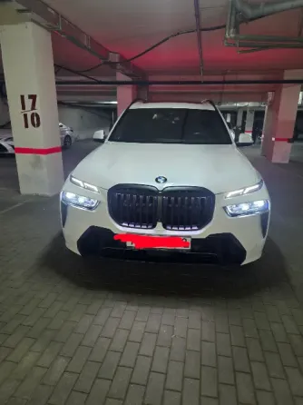 Продам автомобиль BMW X7 2023 рест Донецк