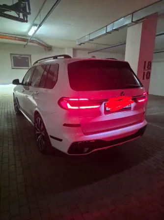 Продам автомобиль BMW X7 2023 рест Донецк