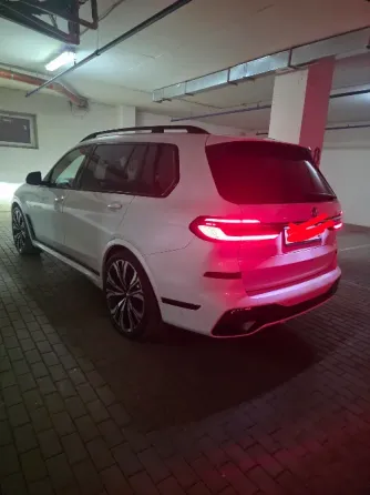 Продам автомобиль BMW X7 2023 рест Донецк