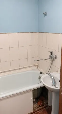 Продаётся 1-комнатная квартира, Донецк Кировский район, Лидиевка, ул. Делегатская, 11 Донецк