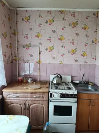 Собственник. Продам 1- комнатную квартиру в г. Харцызск. Харцызск