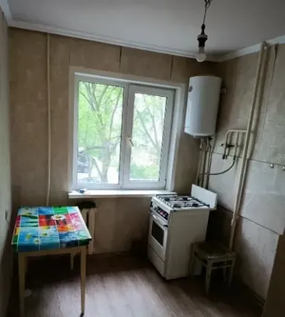 Продам 2ком б. Шахтостроителей Донецк