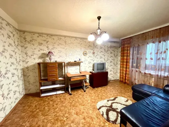 Продажа 3х Квартиры в Киевском районе, улица Лузина 4. м-н. Октябрьский, Вода есть. Донецк