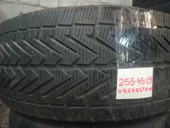 Продаю один скат 255 45 19 Донецк
