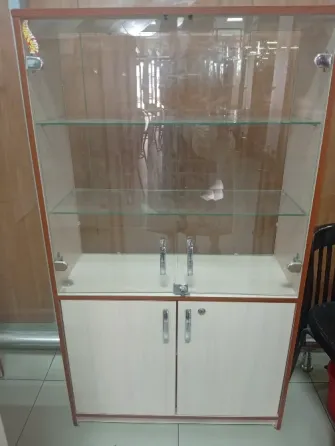 Продам торговые витрины Донецк