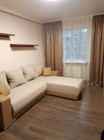 Сдам 2комнатную квартиру в будённовском районе, ул. антропова Донецк