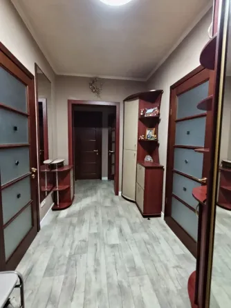 Продается 3х.комн. сталинка с ремонтом и мебелью ,ул .Ванникова Донецк