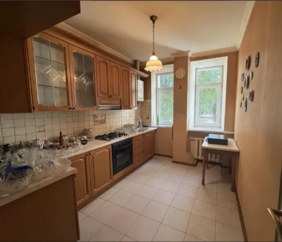 Срочная продажа 3к в центре б- р Шевченко, б-ка Крупской, 2 школа Донецк