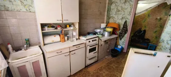 Продам 1 ком. квартиру в центре Докучаевска Докучаевск