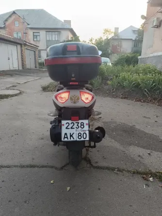 Продам скутер 150 кубов двухместный. Макеевка