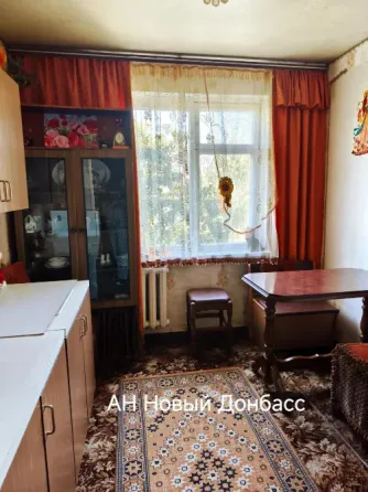 Продам 3 х квартира, г. Донецк, мкр-н Текстильщик (ул. Островского) Донецк