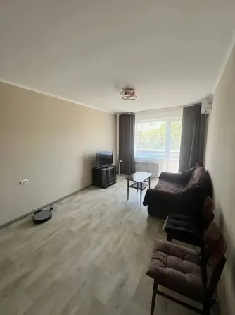 Сдам красивую 2 х к.кв 21 жмр Мариуполь
