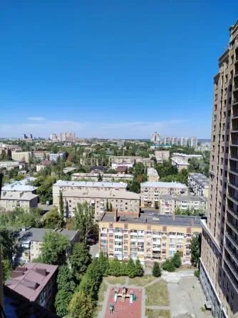 Продам 3 х ком квартиру 150 м2 Звездочка Донецк