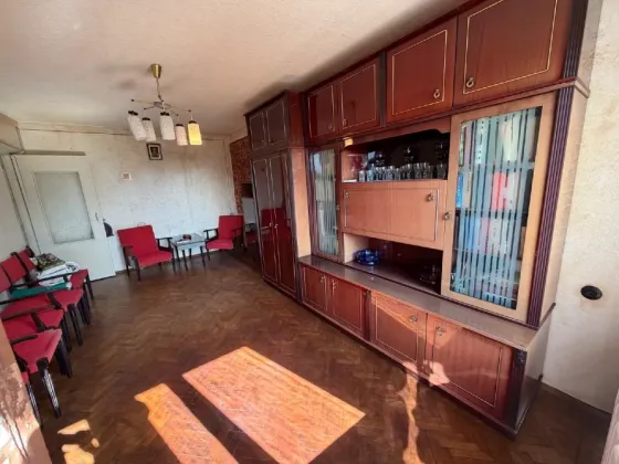 Продажа 2-комнатной в Ленинском районе, улица Кирова 24. Парк Славянской Культуры. Бульвар Франко Донецк