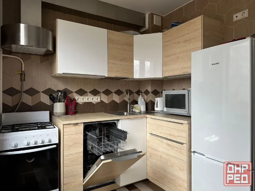 сдаётся однокомнатная квартира в калининском районе по проспекту ильича Донецк - изображение 1