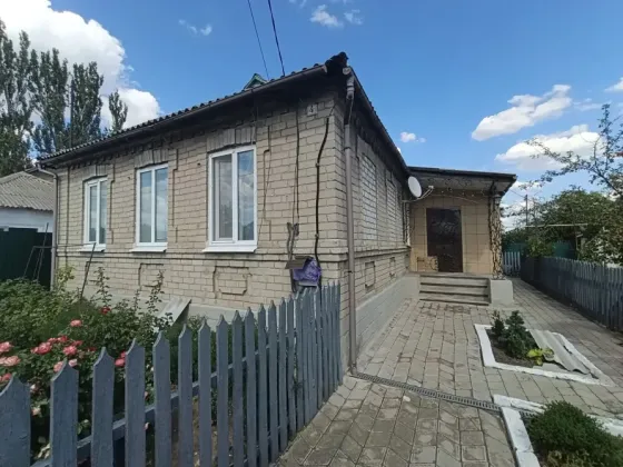 Продается дом в г. Харцызске, район Петра и Павла Харцызск