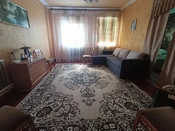 Продается дом в г. Харцызске, район Петра и Павла Харцызск