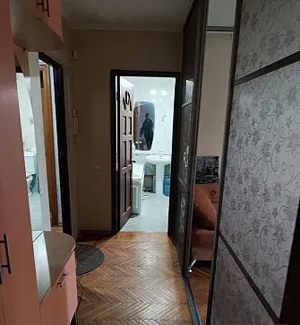 Продаётся 2х комнатная квартира в Калининском р-не, пр. Ильича Донецк