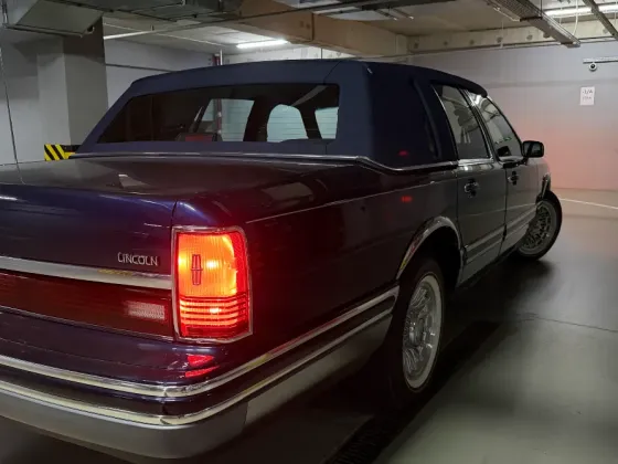 Lincoln Town car 1993 г. Signature,15.000 км Донецк