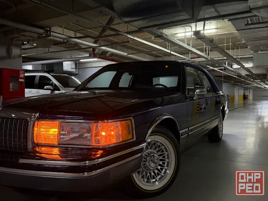 Lincoln Town car 1993 г. Signature,15.000 км Донецк - изображение 2