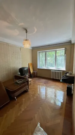 Продаётся 2х комнатная квартира в Калининском р-не, б. Шахтостроителей Донецк