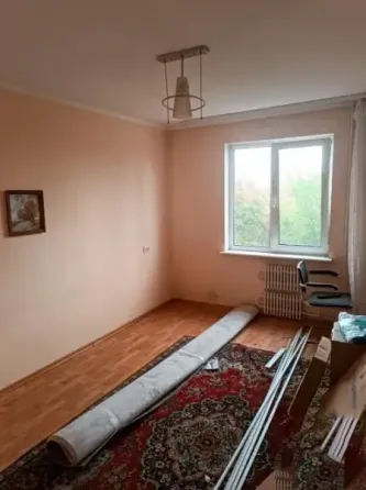 Продаю 3-х комнатную квартиру в Ленинском районе, Звездный Донецк