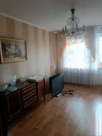 Продаю 3-х комнатную квартиру в Ленинском районе, Звездный Донецк