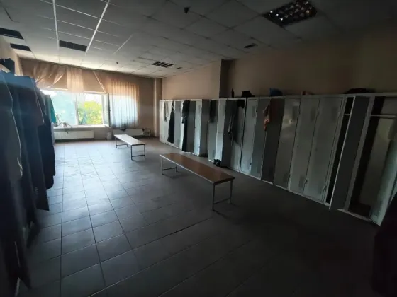 Сдам площадь в аренду на территории автосервиса Донецк