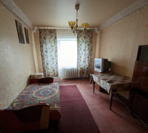 Продам 3к.кв. Брежневка. Петровский р-н. Ориентир ост.шахта Петровская. ул.Крамарчука. Донецк