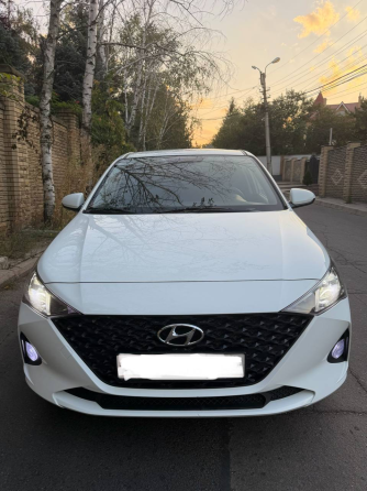 Продажа Hyundai Solaris 2020год Новый Кузов автомат Донецк
