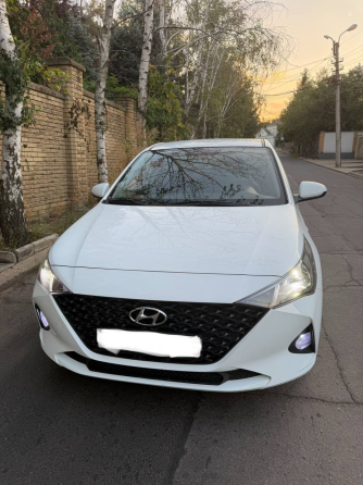 Продажа Hyundai Solaris 2020год Новый Кузов автомат Донецк
