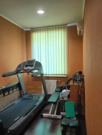 Продам 3х комнатную квартиру с евро ремонтом ,в Ворошиловском районе ! Донецк