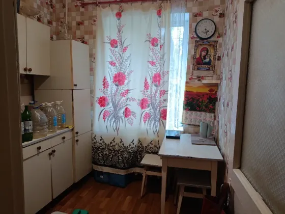 Аренда 3- х комнатной квартиры в Пролетарском районе ( 11 горбольница) Донецк