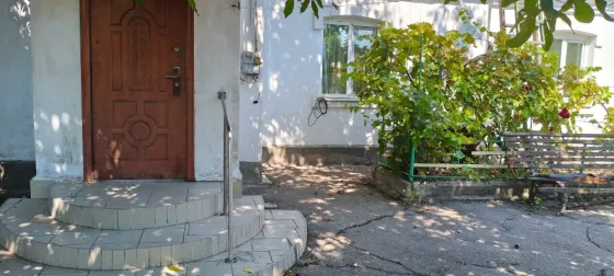 Продается 2 квартиры на земле пр.Журналистов Донецк