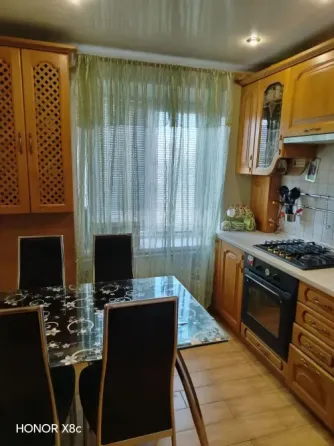 Продам 2-х комн квартиру с авт отоп в городе Луганск улица Линева Луганск