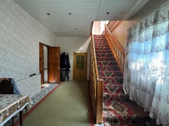 Продам шикарный 2х этажный дом. Донецк