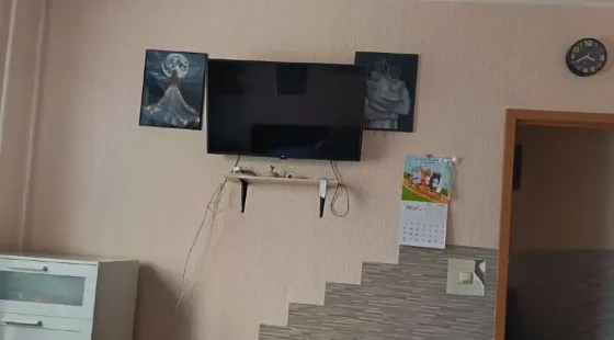 Сдаю двухкомнатную квартиру 50.0 м² этаж 2/5. Калининский район. Ориентир Театр Кукол Донецк
