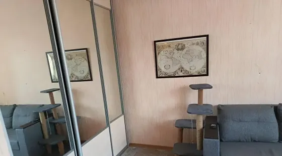 Сдаю двухкомнатную квартиру 50.0 м² этаж 2/5. Калининский район. Ориентир Театр Кукол Донецк