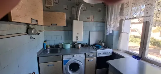 Продам 3 комнатную квартиру, возле горисполкома Турутина125. Енакиево