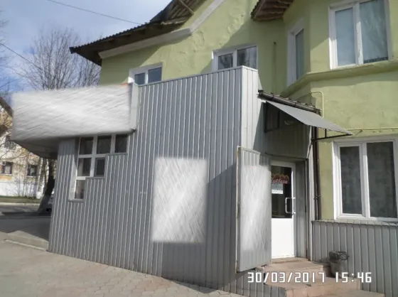 Продам помещение временно переоборудованное под магазин Макеевка