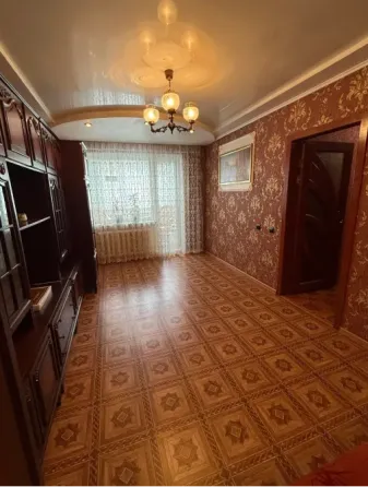 двухкомнатная с ремонтом по Добровольского Донецк