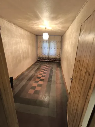Продам 3х комнатную квартиру под ремонт Донецк