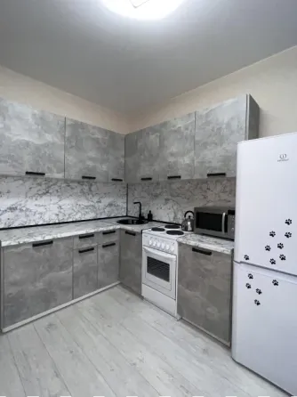 Макеевка Аренда 1к.кв. улица Парижской Коммуны, 4 (Площадь Грибиниченко) Макеевка