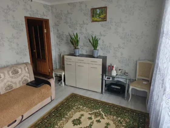 Продается 2 - х комнатная квартира, ул. Артема Донецк